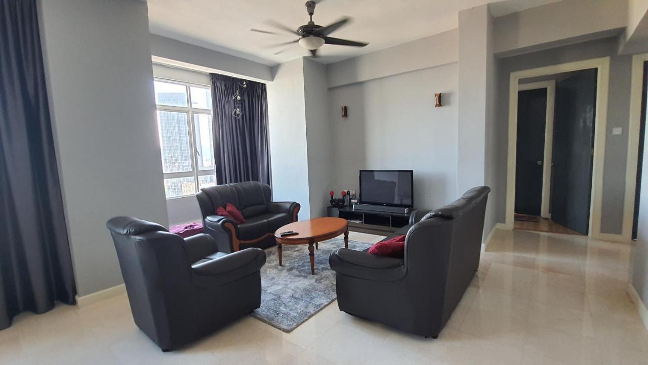 Homestay Jalan Tun Razak Walking Distance Ijn, Hkl, Mrt Station, Kpj, Perkeso, Bernama, Tabung Darah, Istana Budaya Kuala Lumpur Luaran gambar